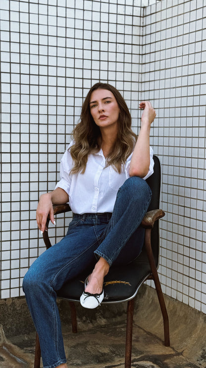 zapatillas blancas y negras