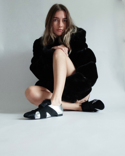 Tenis Metálico de Couro