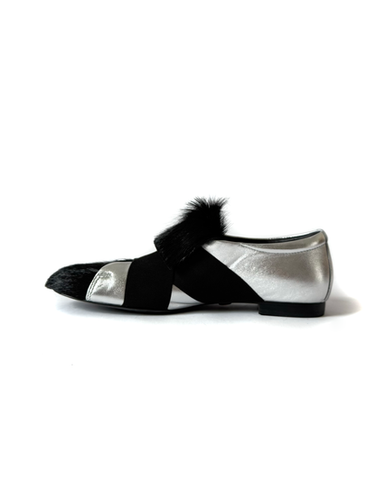 Tenis Metálico de Couro